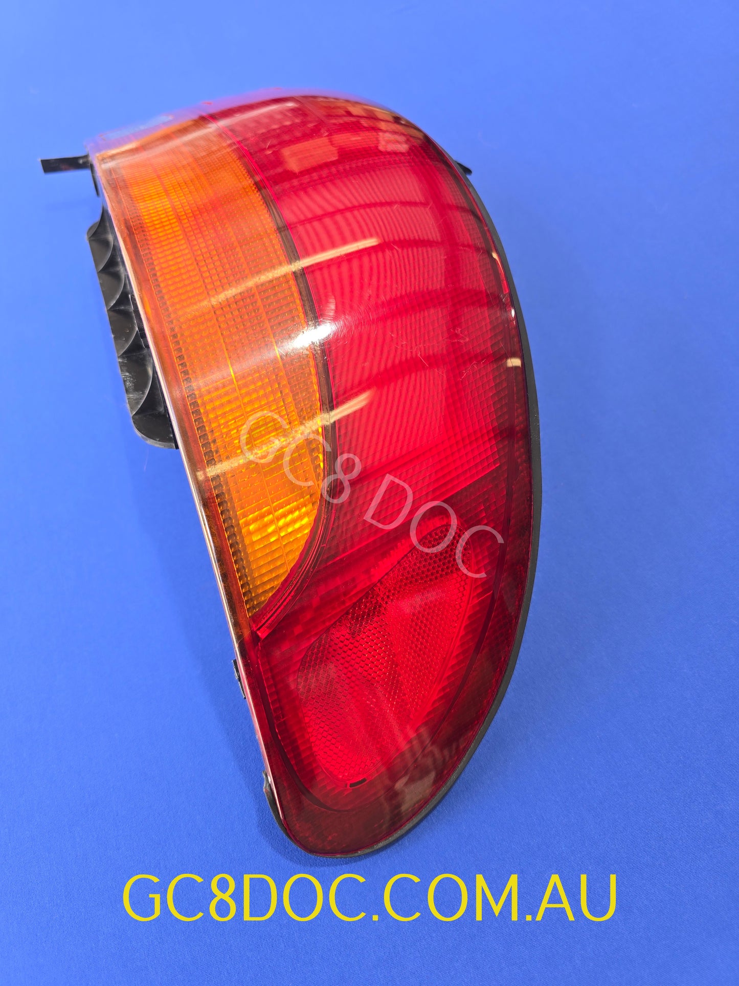 [USED] Subaru Impreza 92-00 GC8 Rear Tail Light  RH 84201FA140