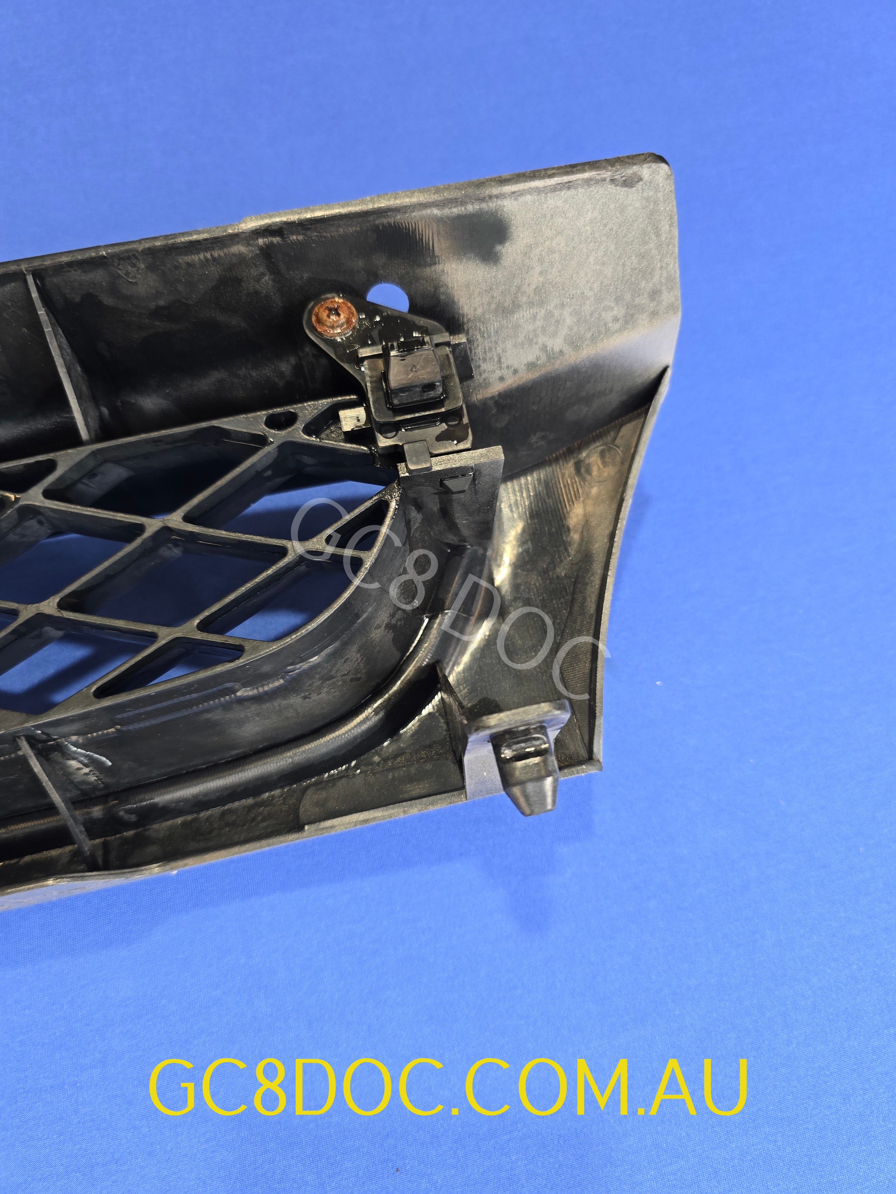 USED] Subaru Impreza 96-98 GC8 GF8 GM8 Front Grille 91065FA050
