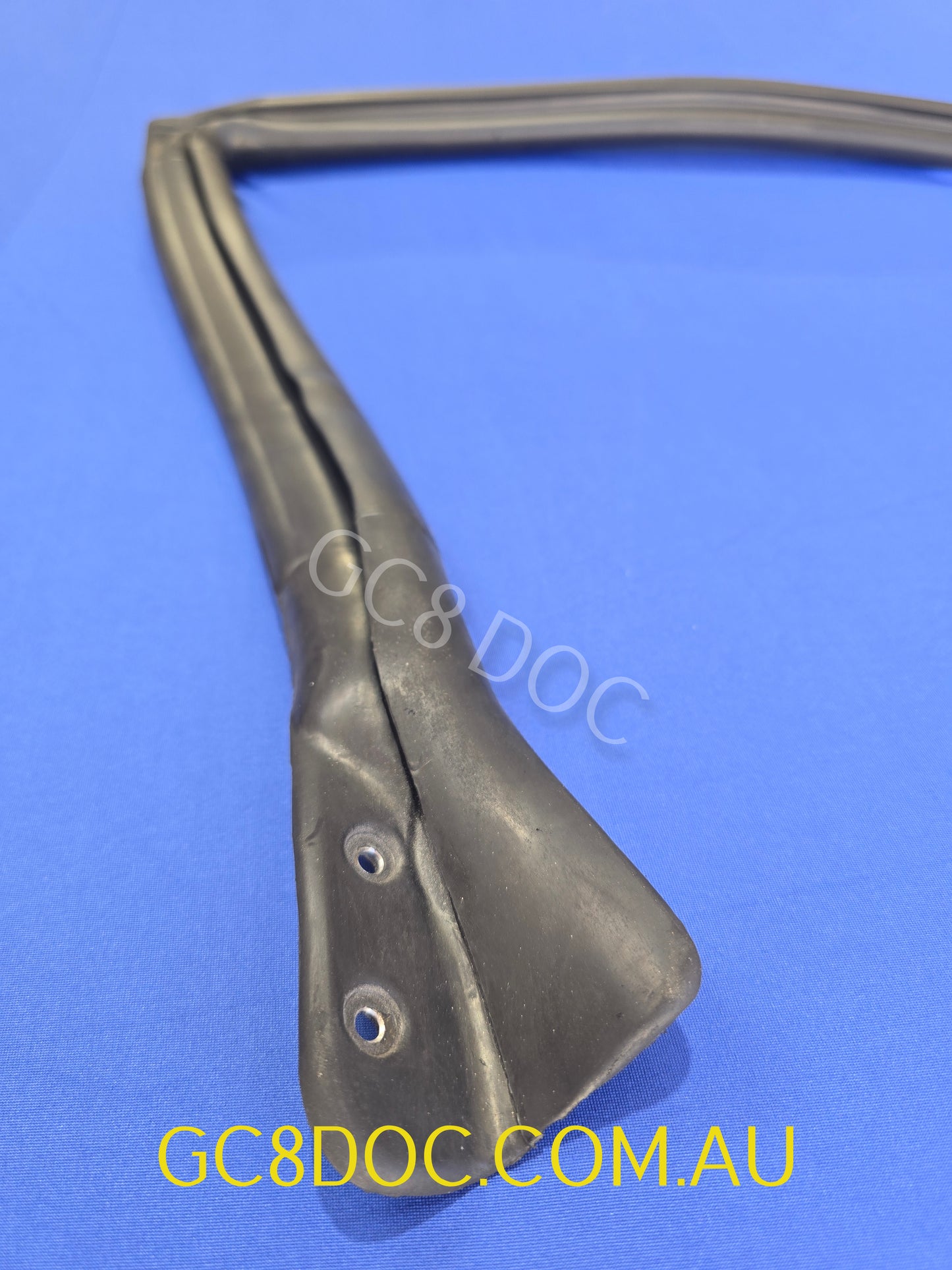 Window Seals Set For Subaru Impreza GM8 97-00 OEM P/N 62770FA020 / 62770FA030