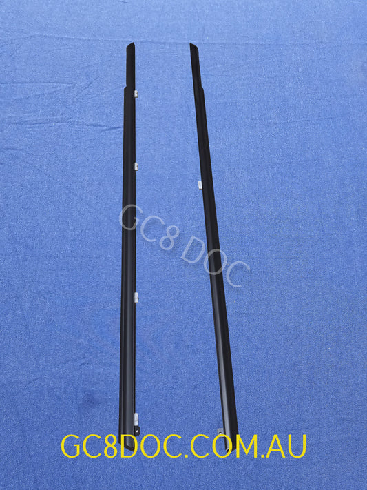 Replica Door Moulding / Weather Strip For Subaru Impreza Coupe GM8 OEM P/N 62061FA030 62061FA020