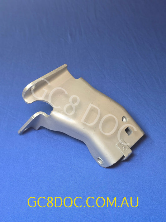 Subaru Impreza 92-00 Alternator Bracket 11711AA090