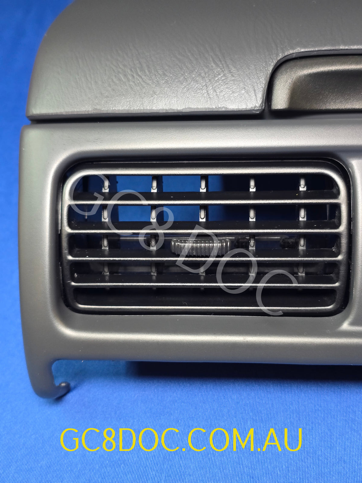 [USED] Subaru Impreza GC8/GF8 97-00 Center Dash Cubby Lid with Vents 66062FC530OE