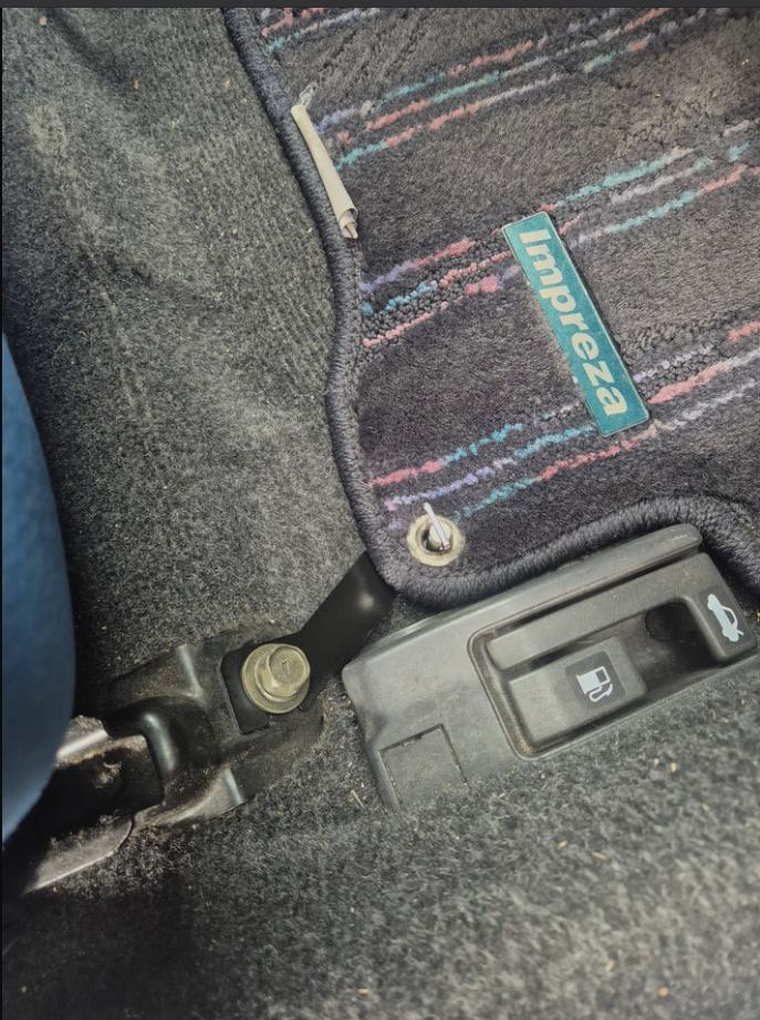 Subaru Impreza 92-05 GC8 GF8 GM8 Mat Bracket